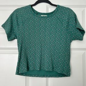 American Eagle green floral tee